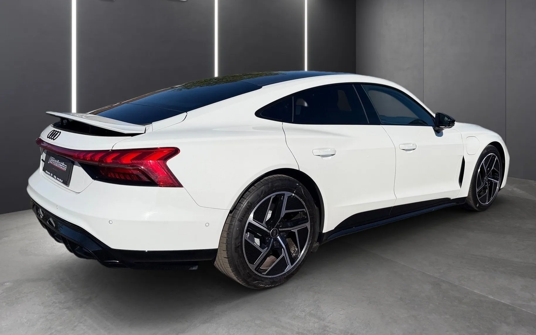 Zunanja slika - Audi e-tron GT - Quattro-Zračno Vzmetenje Panorama-Matrix-Keyles - 3