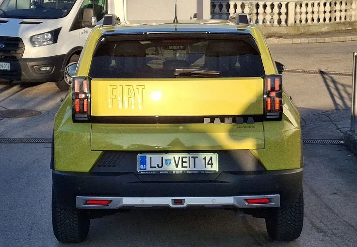 Zunanja slika - Fiat Grande Panda - 1.2 T-Gen3 AT6 ICON - 5