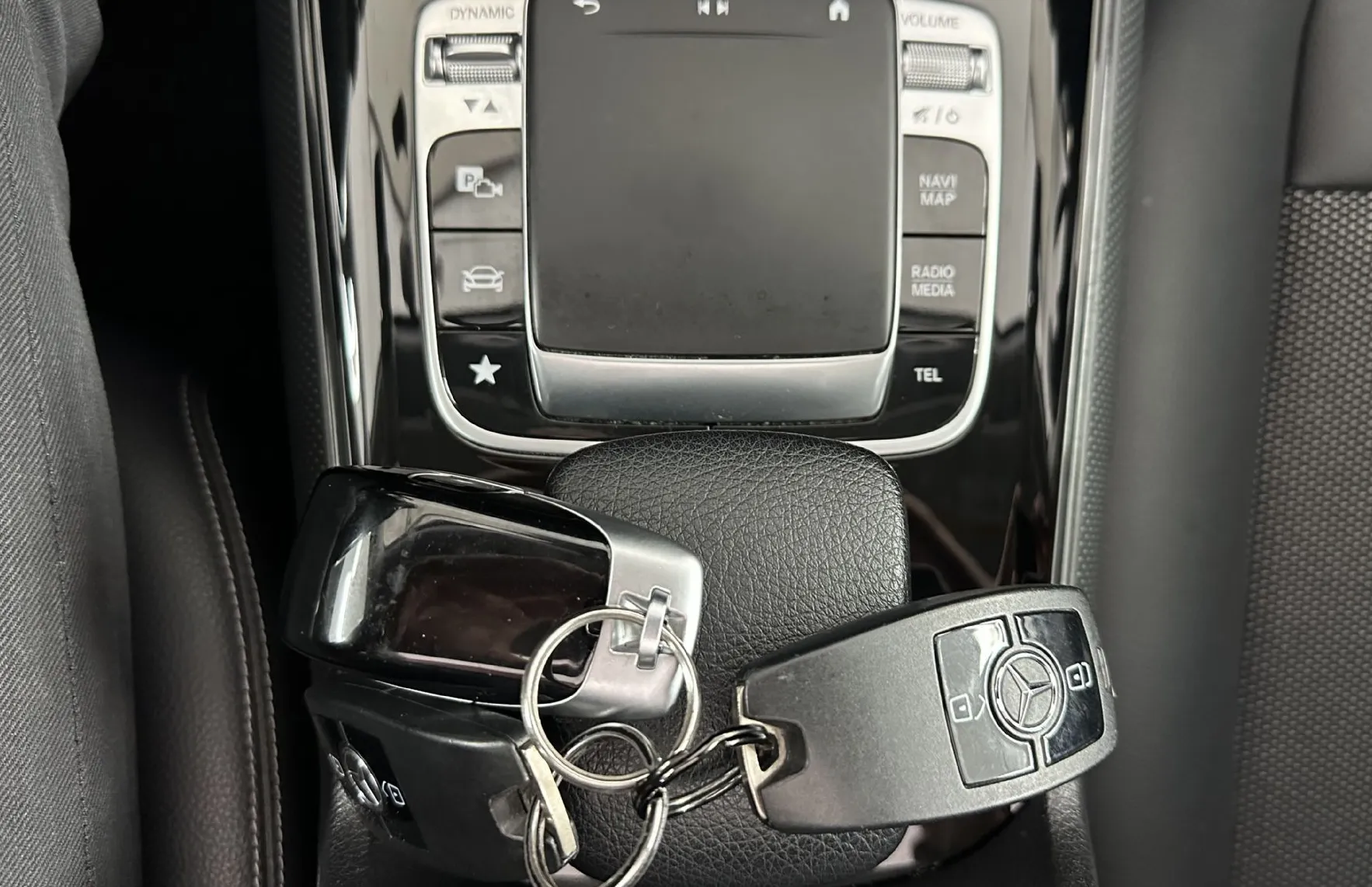 Zunanja slika - Mercedes-Benz GLB-Razred - GLB 200 d 4MATIC Avt.NEMŠKI.KAMERA.PANORAMA.NAVI - 10