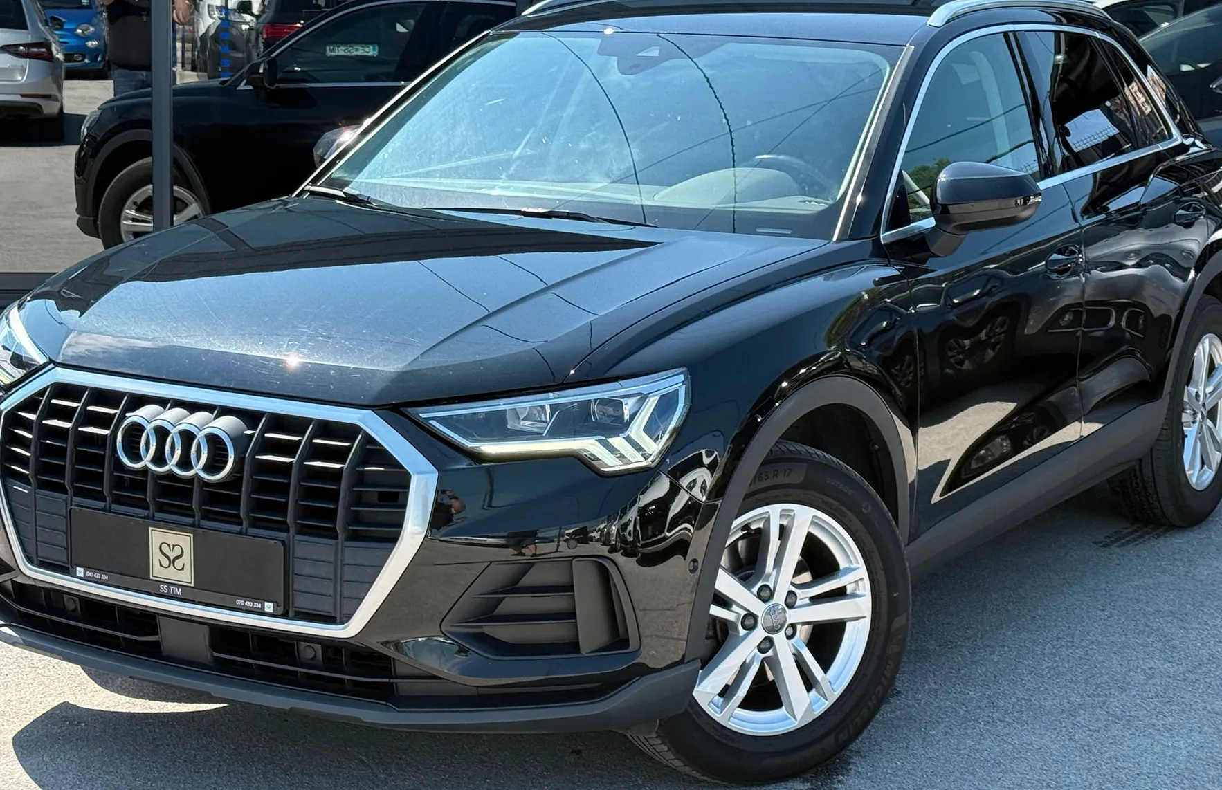 Zunanja slika - Audi Q3 - 35 TDI S tronic Navi Kamera LED LETNO JAMSTVO - 1