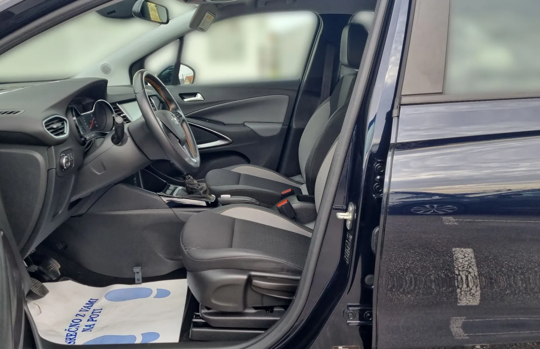 Zunanja slika - Opel Crossland X - 1.2 TURBO 81KW S S DESIGN LINE - 7