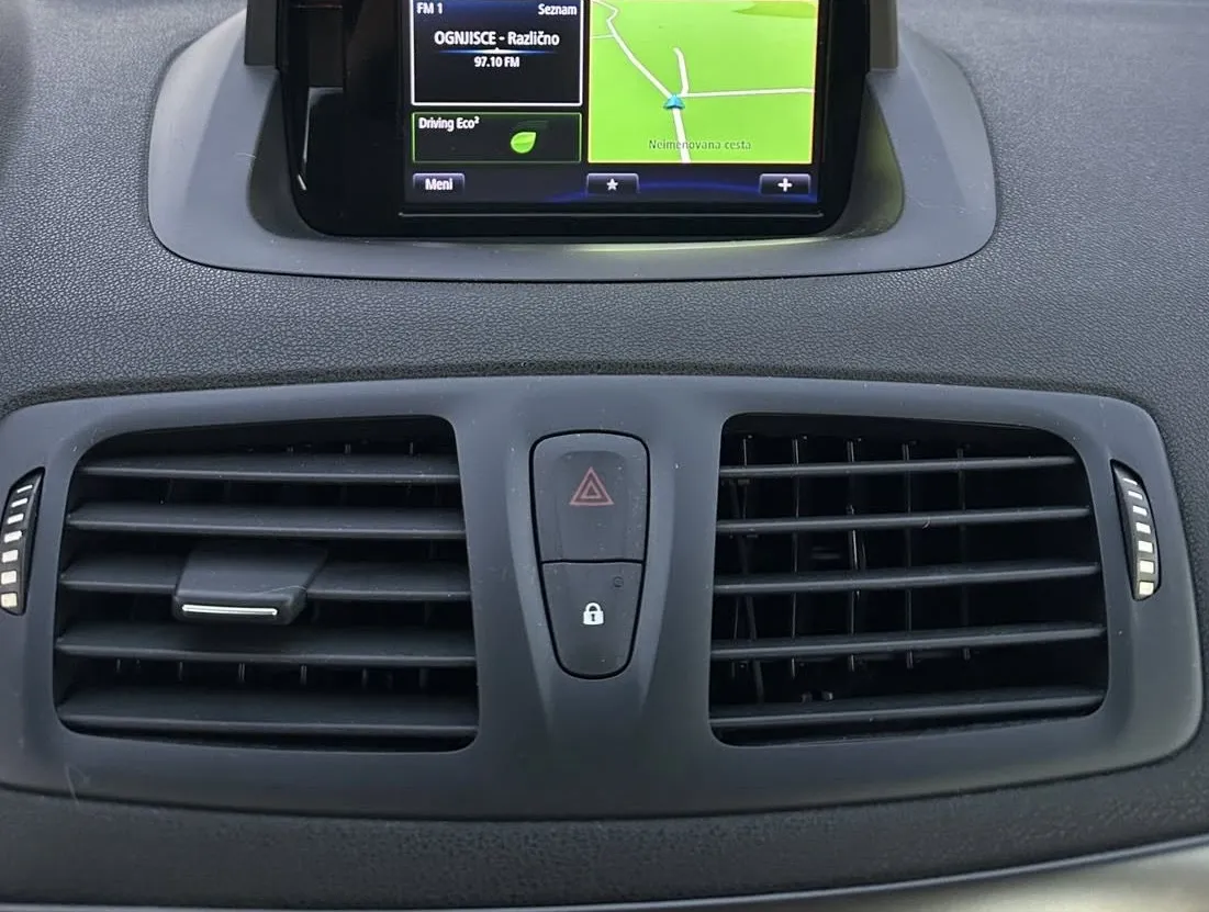Zunanja slika - Renault Mégane - Megane Berline 1.5dCi NAVIGACIJA TEMPOMAT LED - 14