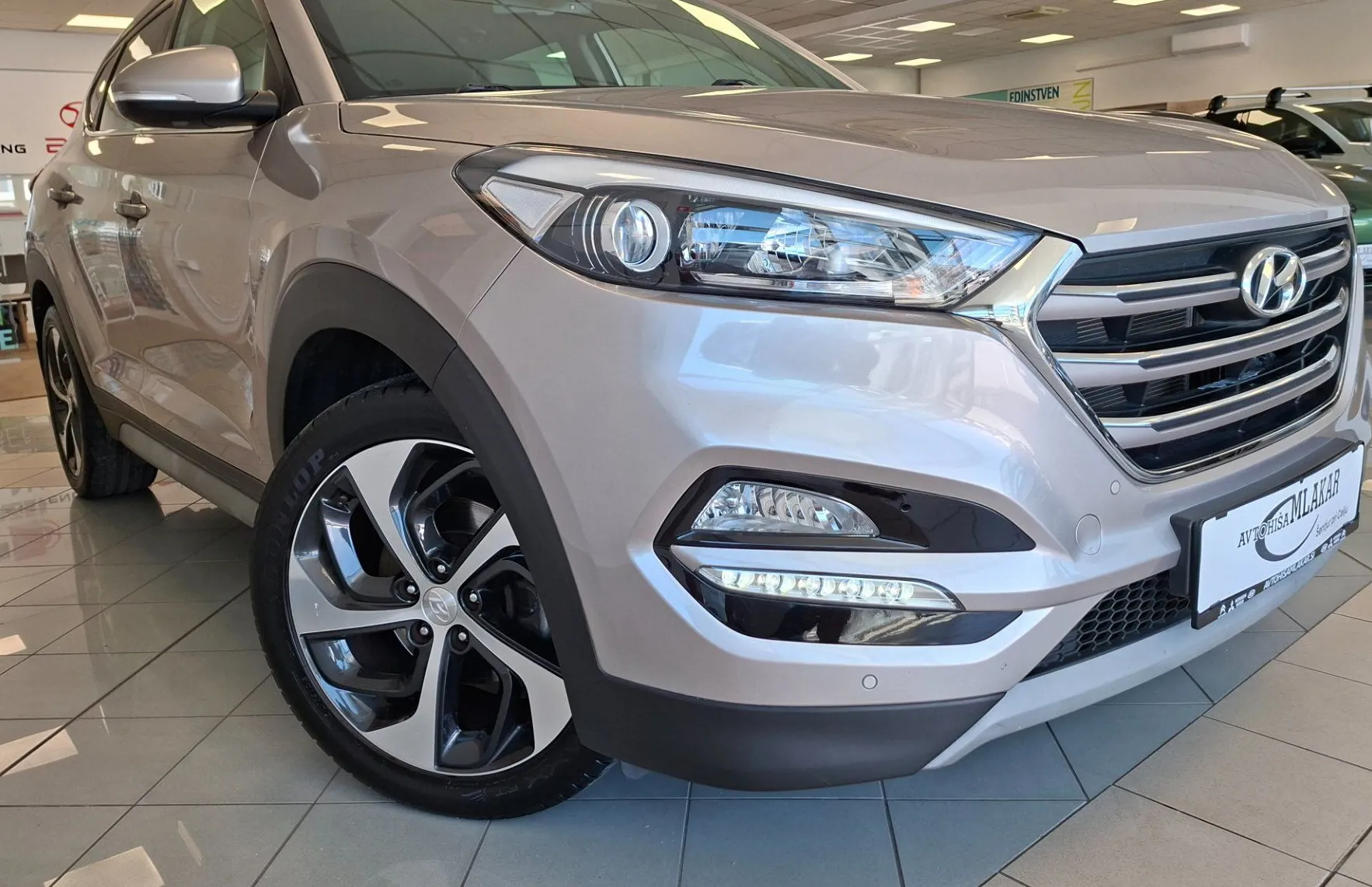 Zunanja slika - Hyundai Tucson - 4WD 1.6 T-GDI Impression-1.LAST.-SLO-LED-NAVI-KAME - 1