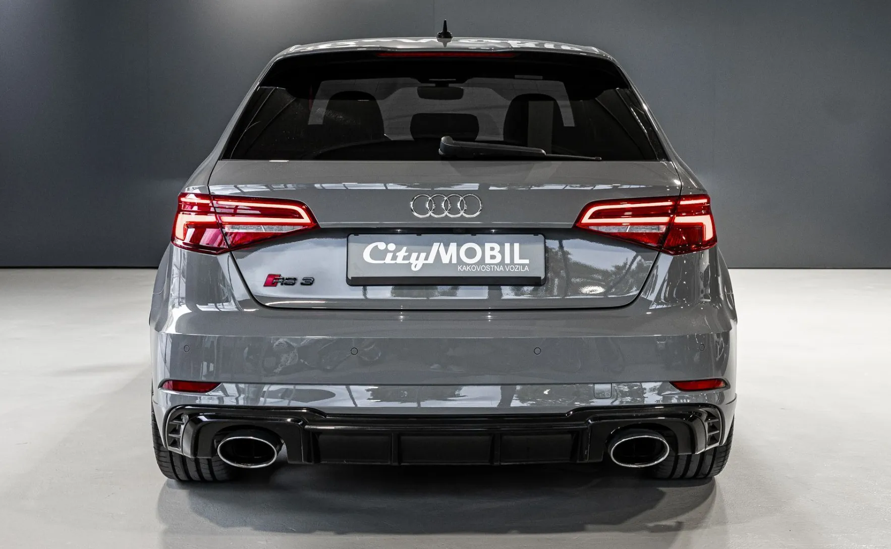 Zunanja slika - Audi S3 - R TFSI quattro S tronic - 6