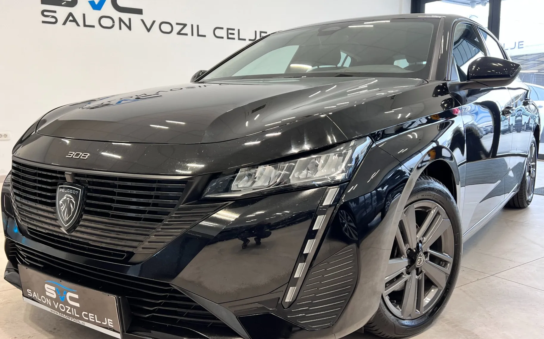 Zunanja slika - Peugeot 308 - 1.2-130KM-AUT-FULL-LED-VIRTUAL-PDC-NAVI-KEYLESS - 1