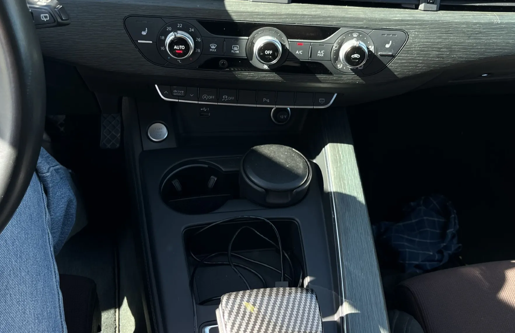 Zunanja slika - Audi A4 - Avant 30 TDI S tronic. LED. MASAŽNI SED. KAM. 2X PDC - 20