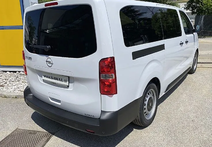 Zunanja slika - Opel Zafira - VIVARO L 2.2CDTI 180KM AVT. 9 SEDEŽEV - AKCIJA MAJ - 4