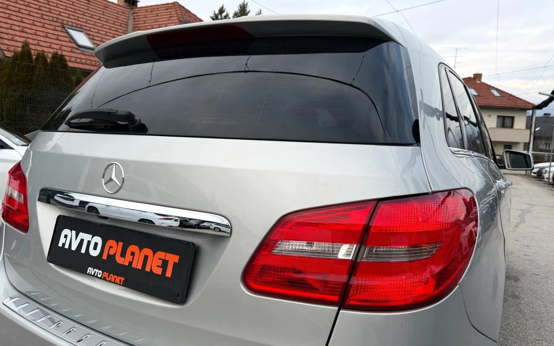 Zunanja slika - Mercedes-Benz B-Razred - B 200 CDI 2.LASTNICA KAMERA TEMPOMAT ALU 17 - 11