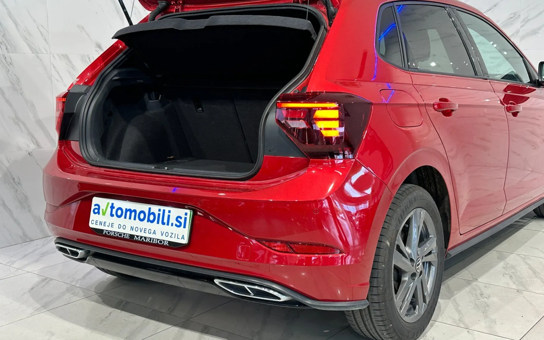 Notranja slika - Volkswagen Polo - 1.0 TSI R-Line |Led|PDC|Gretje|Navi|Virtual|ACC|.. - 7