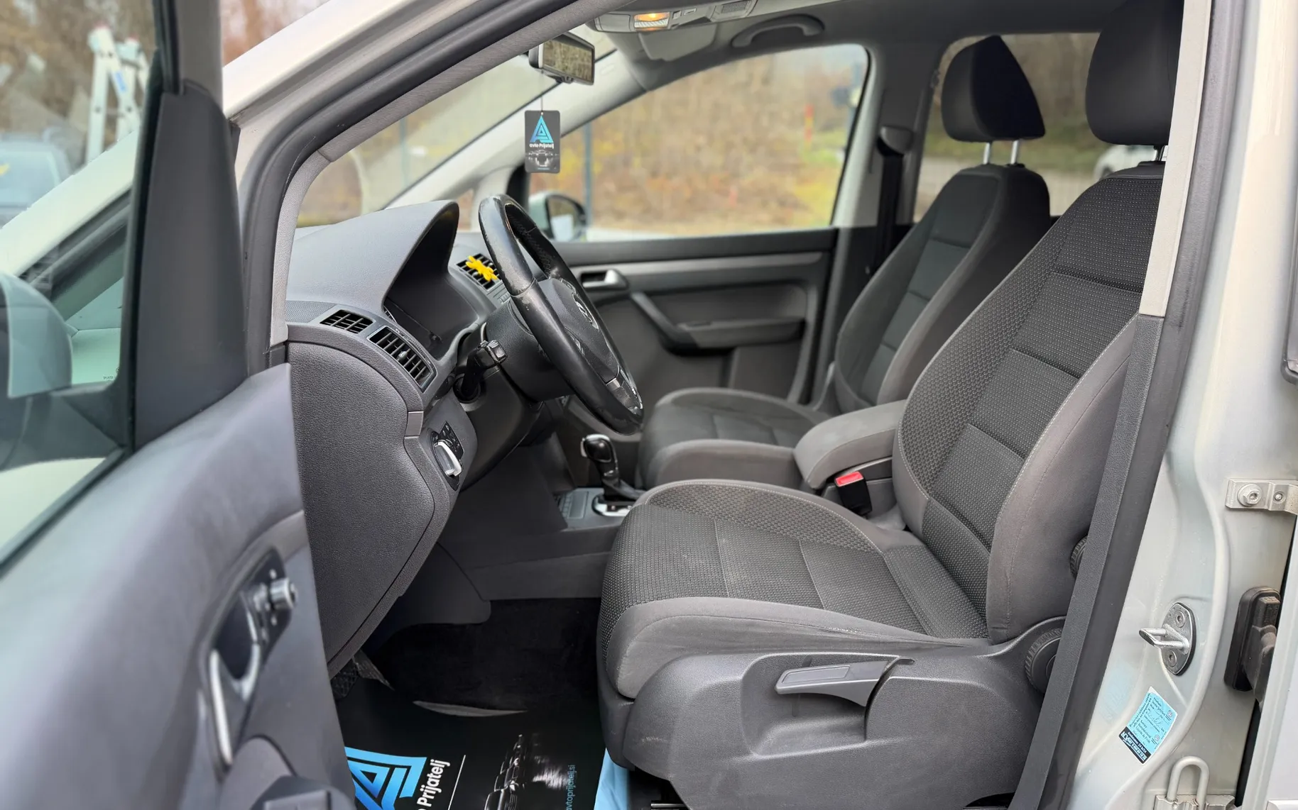 Zunanja slika - Volkswagen Touran - 1.6 TDI BlueMotion | AVT | 7 SED - 5