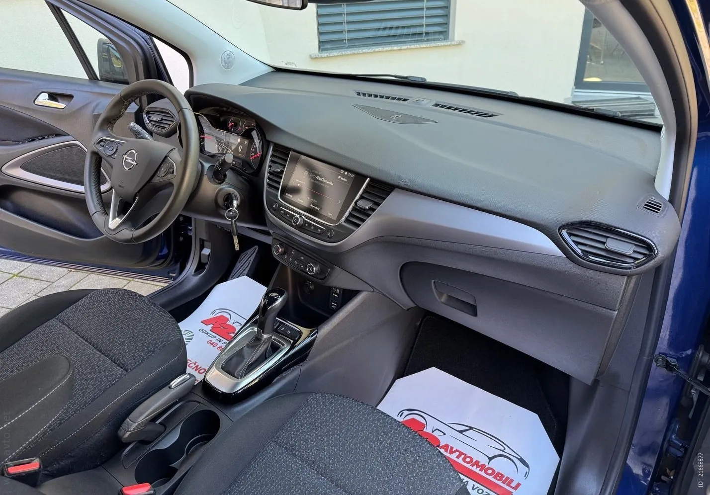 Notranja slika - Opel Crossland - 1.2  AVT.-samo 12500km-1.LASTNIK-NAVIGACIJA-... - 11