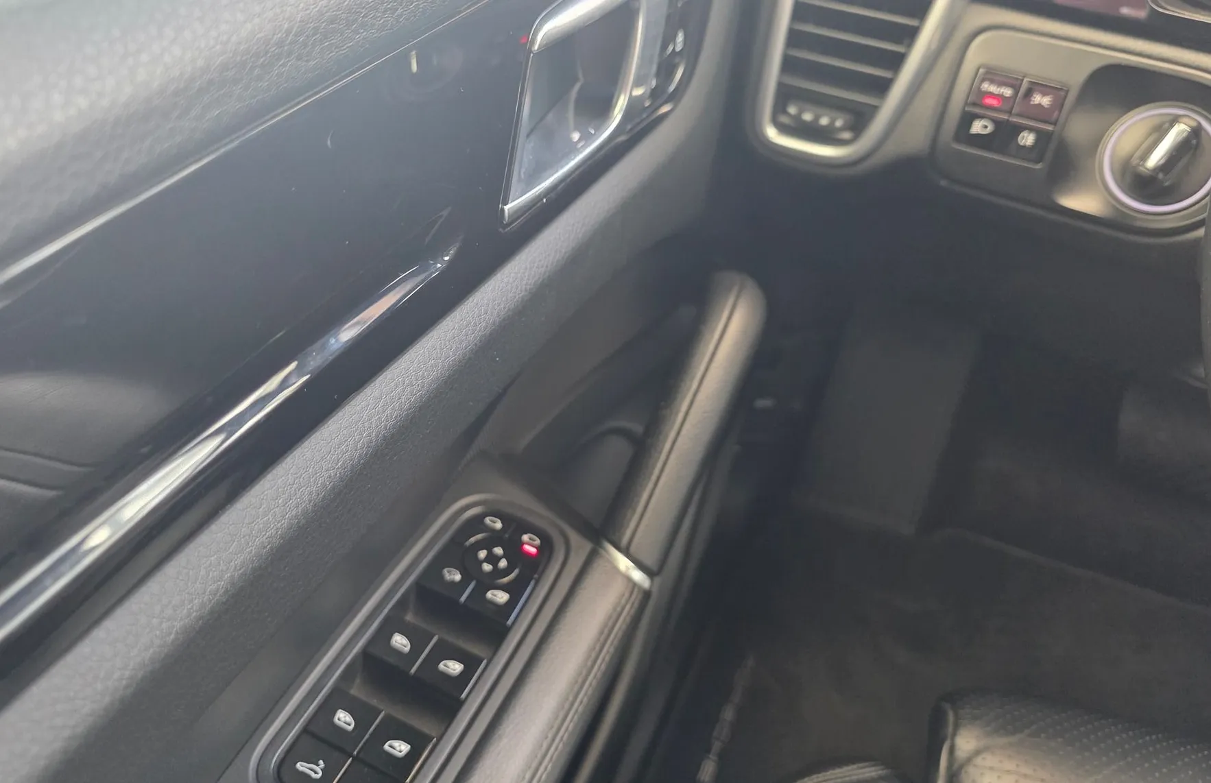 Zunanja slika - Porsche Cayenne - Coupe 3.0 V6 - CHRONO - PANO - BOSE - KLJUKA - 360 KAM - 15
