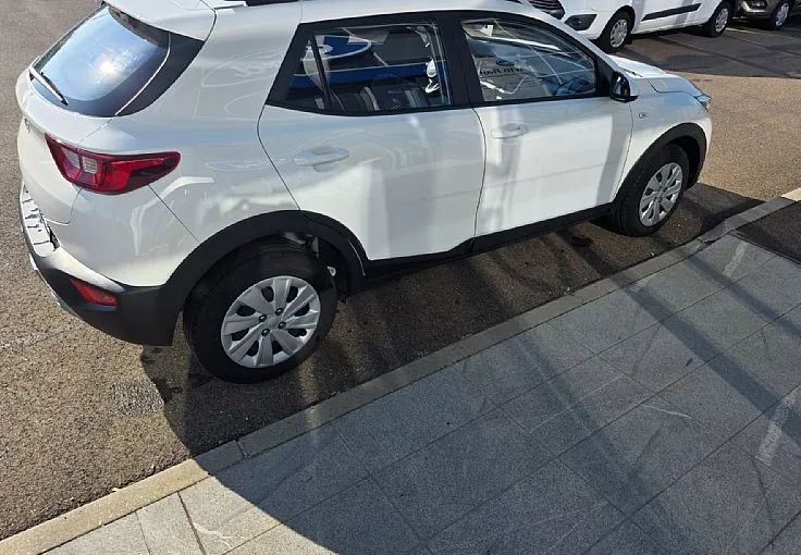 Zunanja slika - KIA Stonic - 1.2 DPI LX Fun ISG - 4