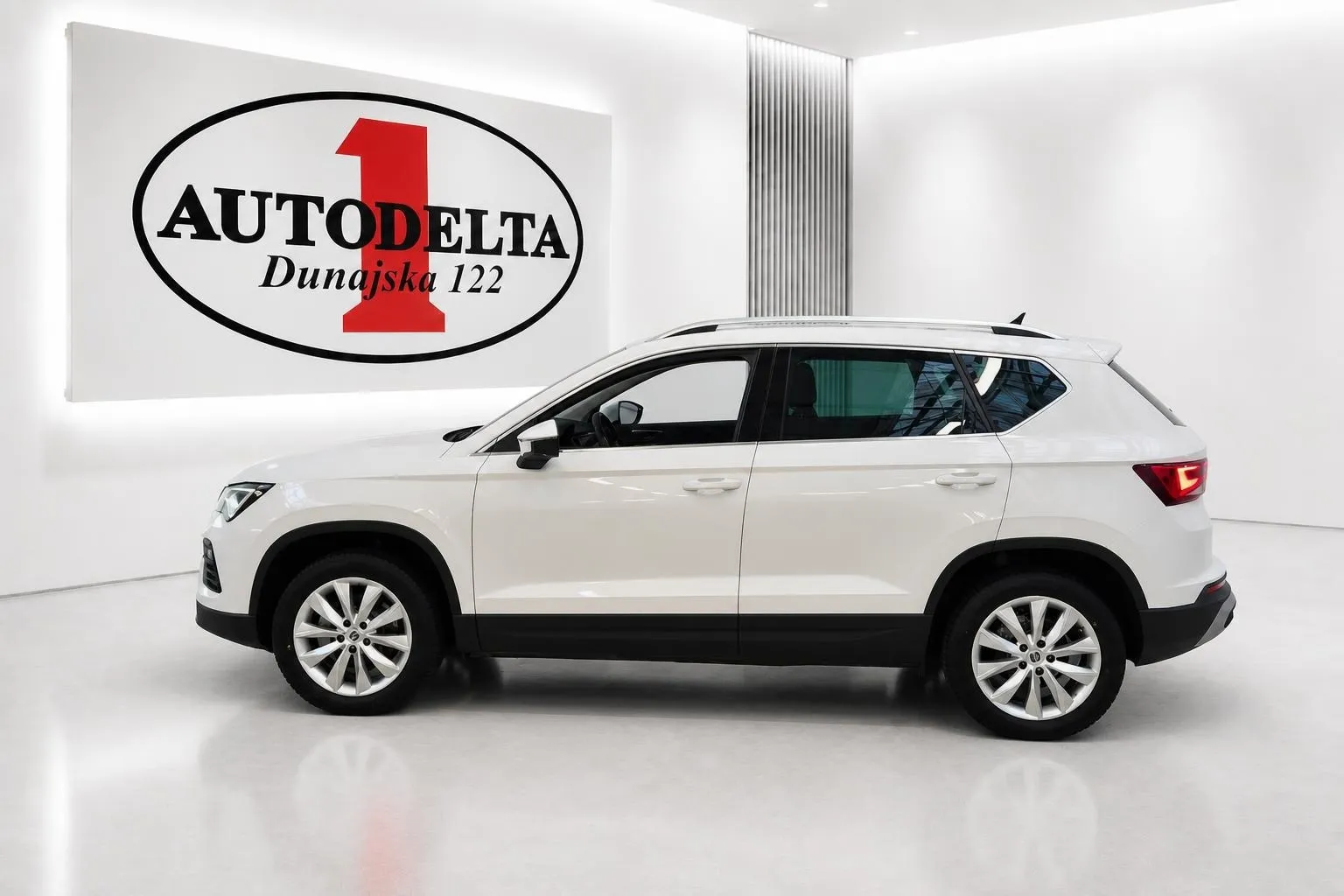 Zunanja slika - Seat Ateca - 2.0 TDI 110 KW STYLE DSG - 3