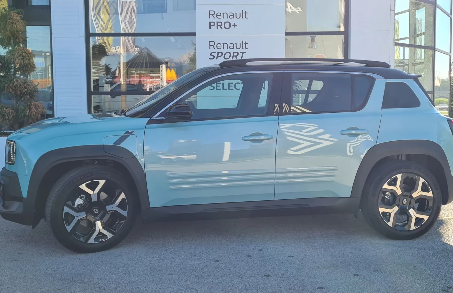 Zunanja slika - Renault 4 E-tech - techno EV52 Comfort range - 5