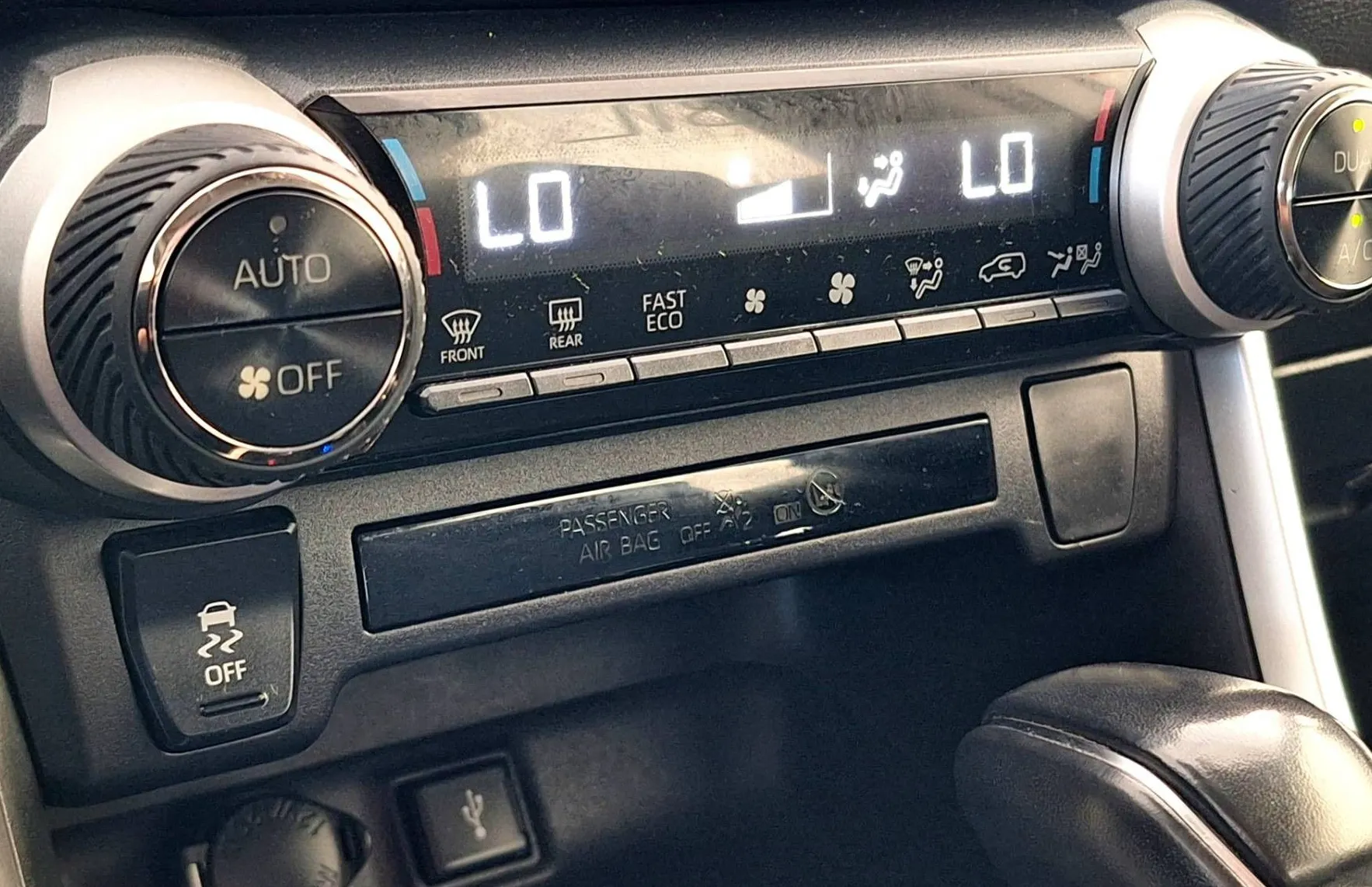 Zunanja slika - Toyota RAV4 - Hybrid AWD 2.5 Elegant Avt. - 17