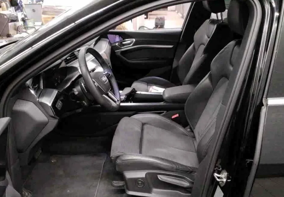Zunanja slika - Audi e-tron - S line quattro 55.NEMŠKI+4ALU.KAMERA.KLJUKA.KAMERA - 14