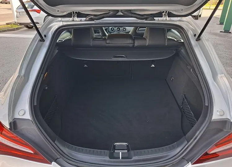 Zunanja slika - Mercedes-Benz CLA-Razred - CLA Shooting Brake CLA 250 4MATIC-ODLIČEN-SAMO 103108 KM - 9