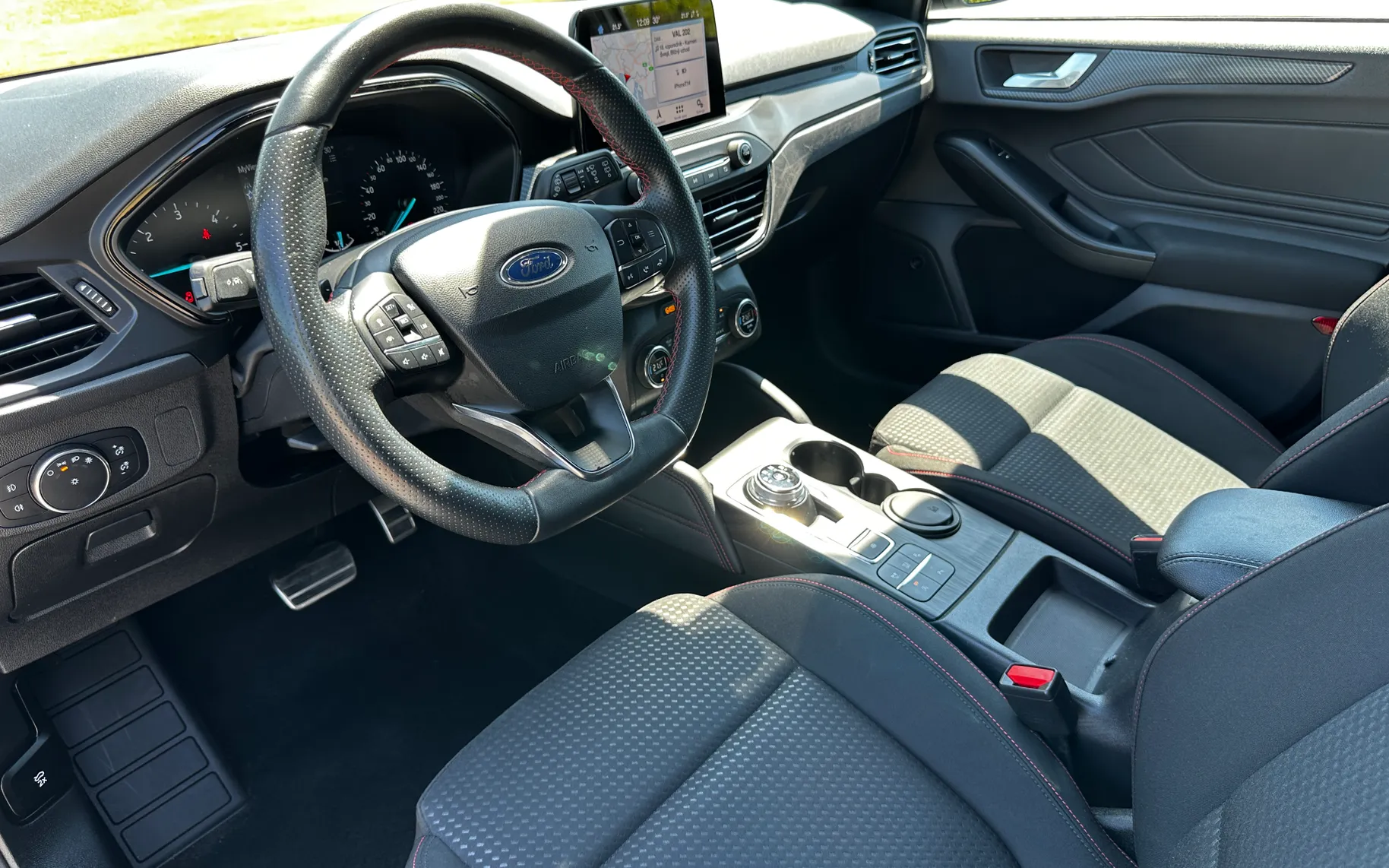 Zunanja slika - Ford Focus - ST-LINE 2.0 EcoBlue LED-KAM-ACC-LINE-B&O-KEYLESS - 15