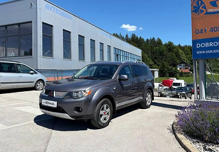 Zunanja slika - Mitsubishi Outlander - 2.0 DID Intense 4WD ZELO LEP - 3
