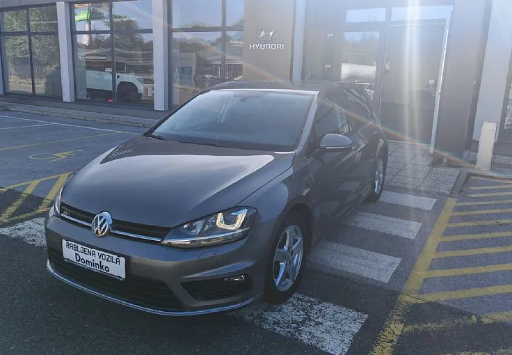 Zunanja slika - Volkswagen Golf - 1.2 TSI BMT Comfortline R-Line 1 lastnik - 2