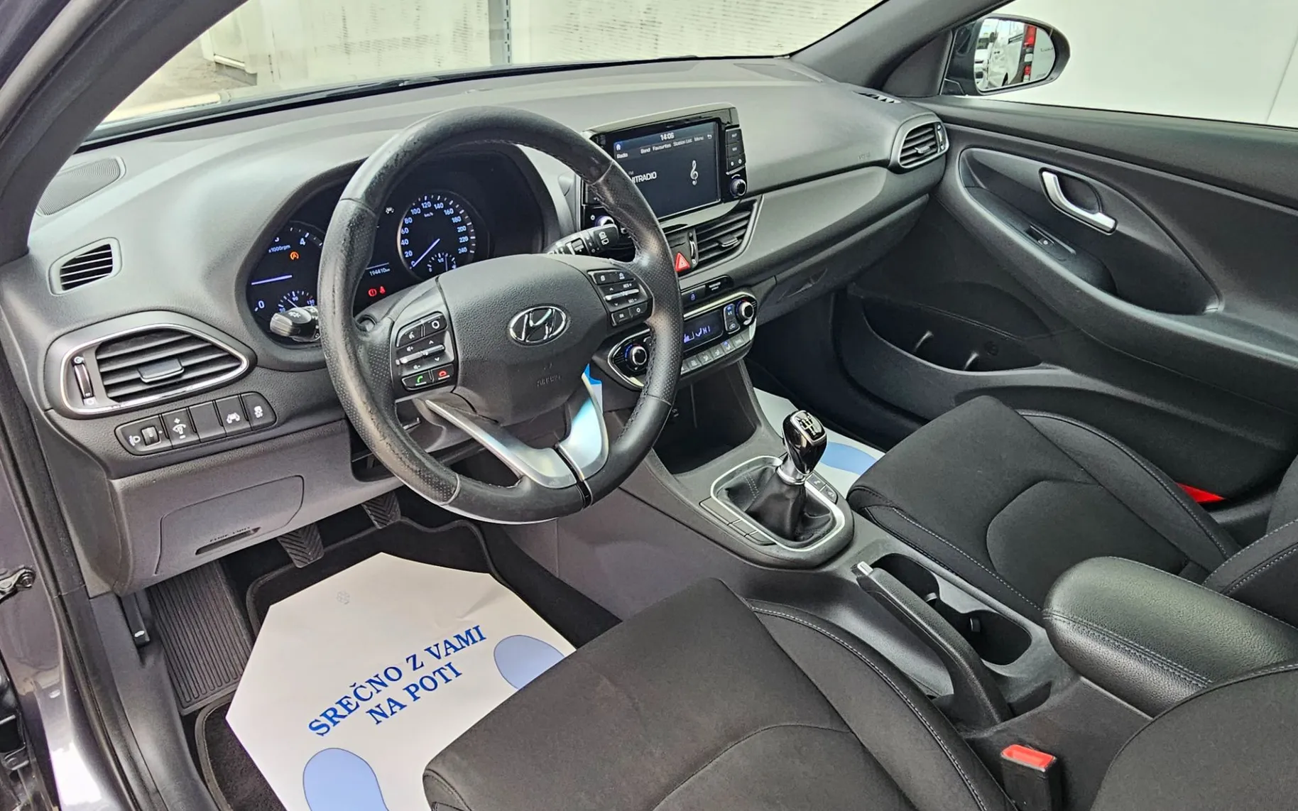 Zunanja slika - Hyundai i30 - 1.6 CRDi 110 Style, 1.LAST, SLOVENSKI - 8