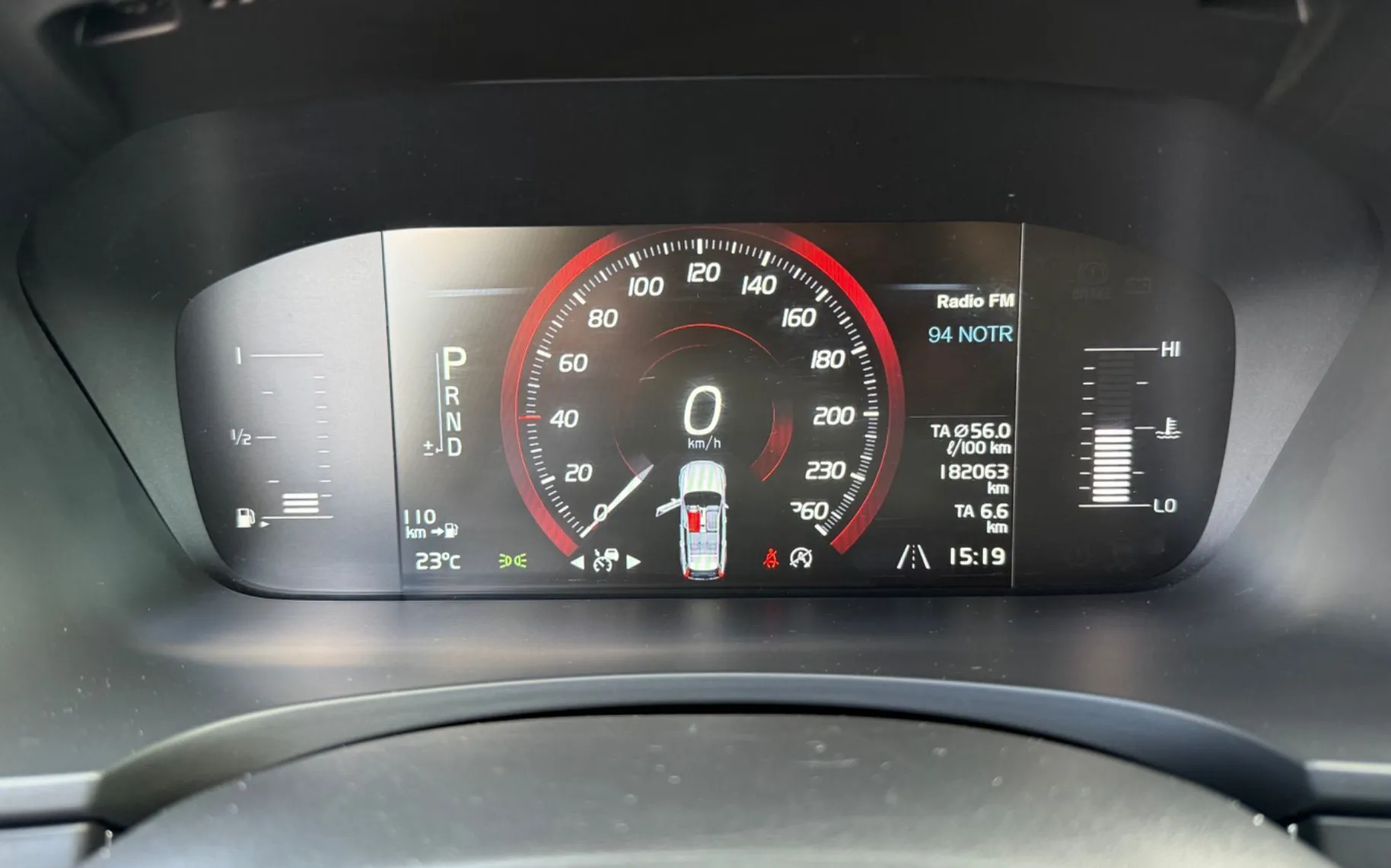 Zunanja slika - Volvo V90 - D3 A AWD Kinetic-Virtual-Full led-Velik servis... - 19