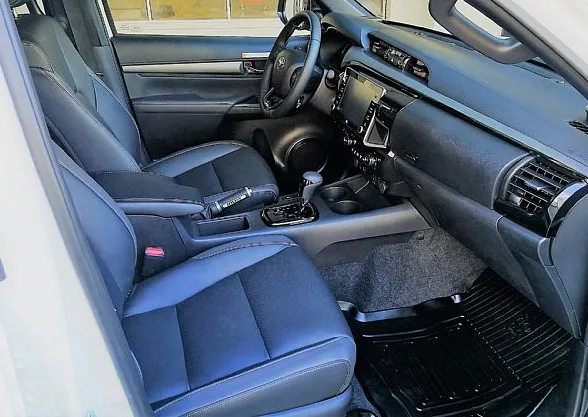 Zunanja slika - Toyota Hilux - MC20 2.8D-4D 4x4 DC INVINCIBLE TSS - 4