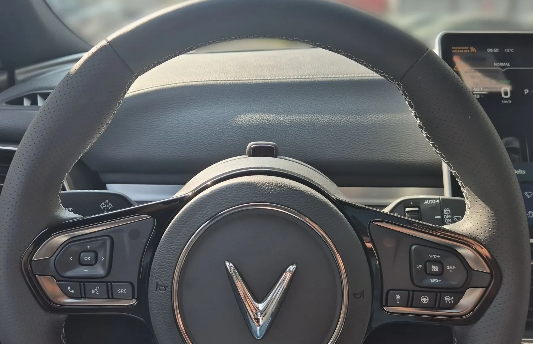 Zunanja slika - Vinfast VF8 - PLUS 87.7kWh 408PS AWD-GRATIS POLNILNICA 22KW - 11