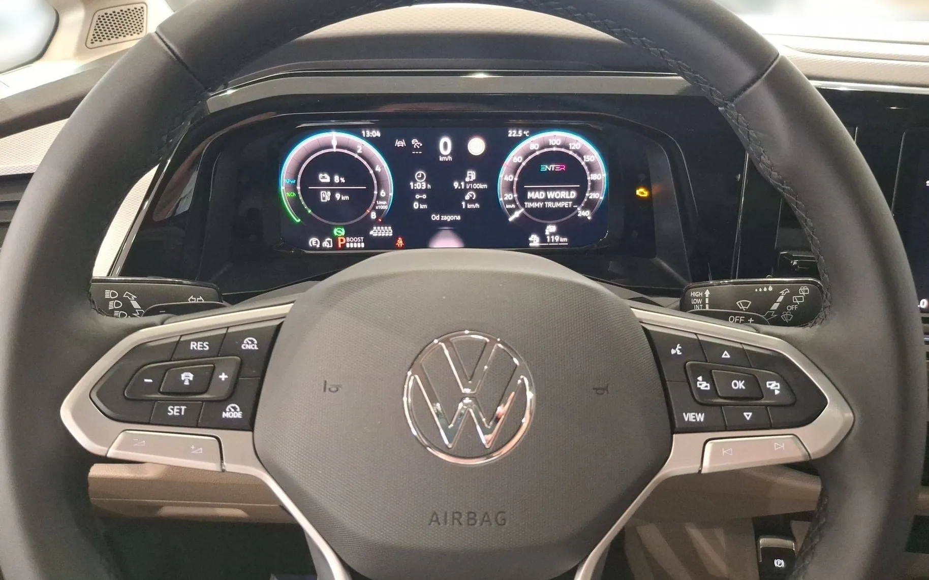 Notranja slika - Volkswagen Multivan - T7 1.5 TSI eHybrid 4M L2 Limited DSG - 8