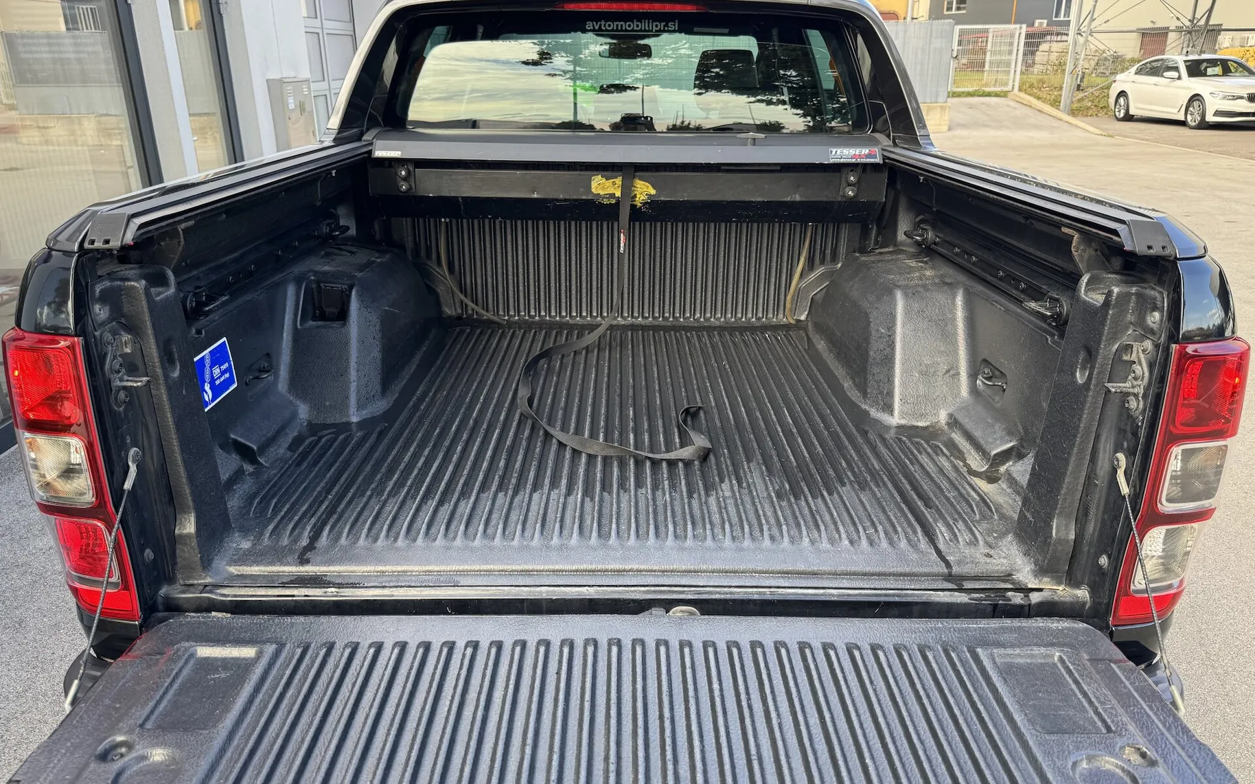 Zunanja slika - Ford Ranger - 3.2 TDCI DC 4X4 A6 WILDTRAK 1.LASTNIK SLO ROLO - 10