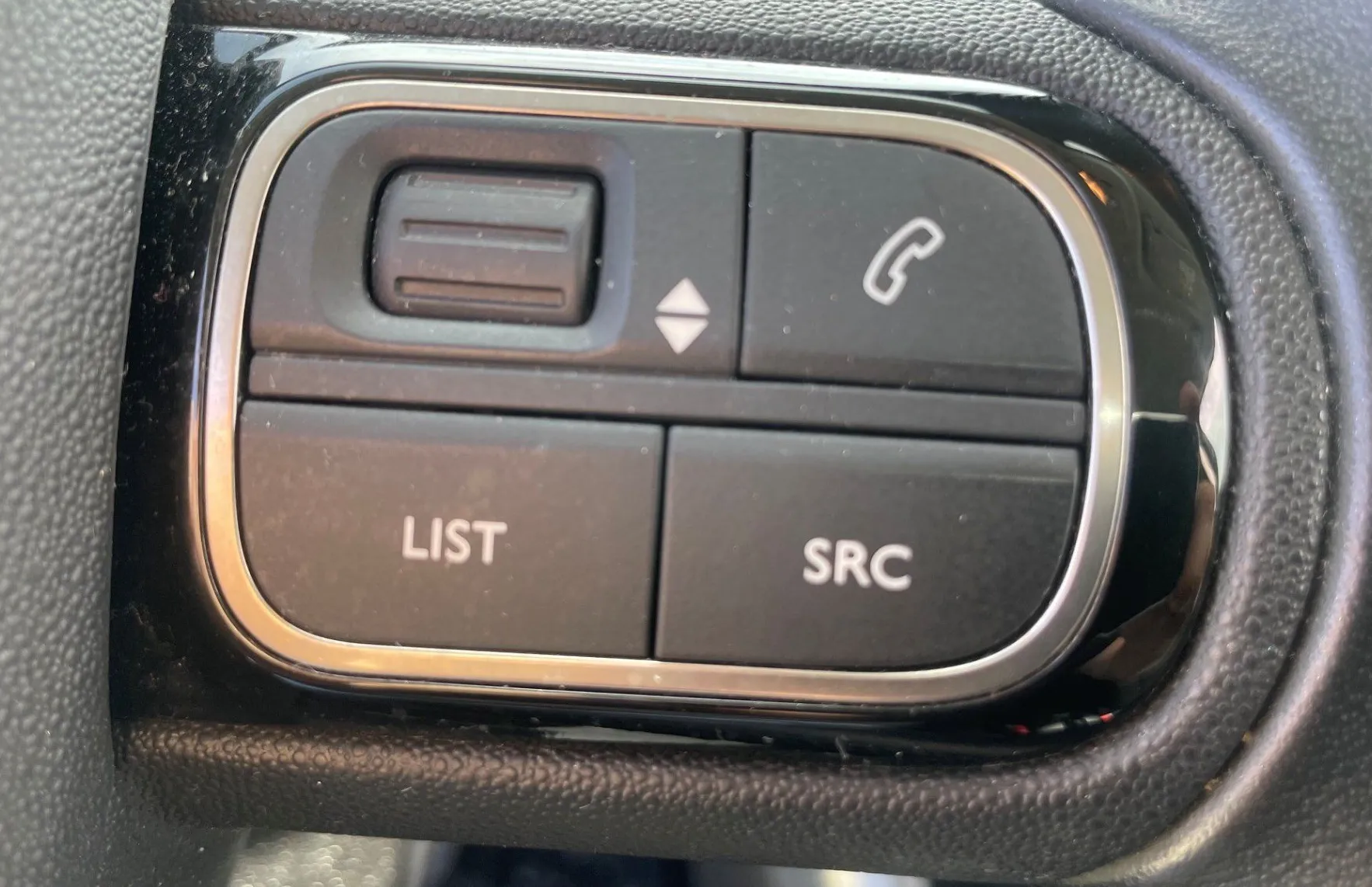 Zunanja slika - Citroën C3 Aircross - 1.2 PureTech 110 S S Shine Avt. NAVI.PDC ZAD. - 14
