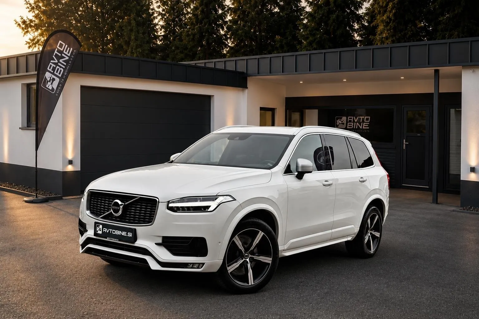 Zunanja slika - Volvo XC90 - D5•R-DESIGN•7 SEDEŽEV•PILOT•LED•VIRTUAL•KOT NOV.. - 3