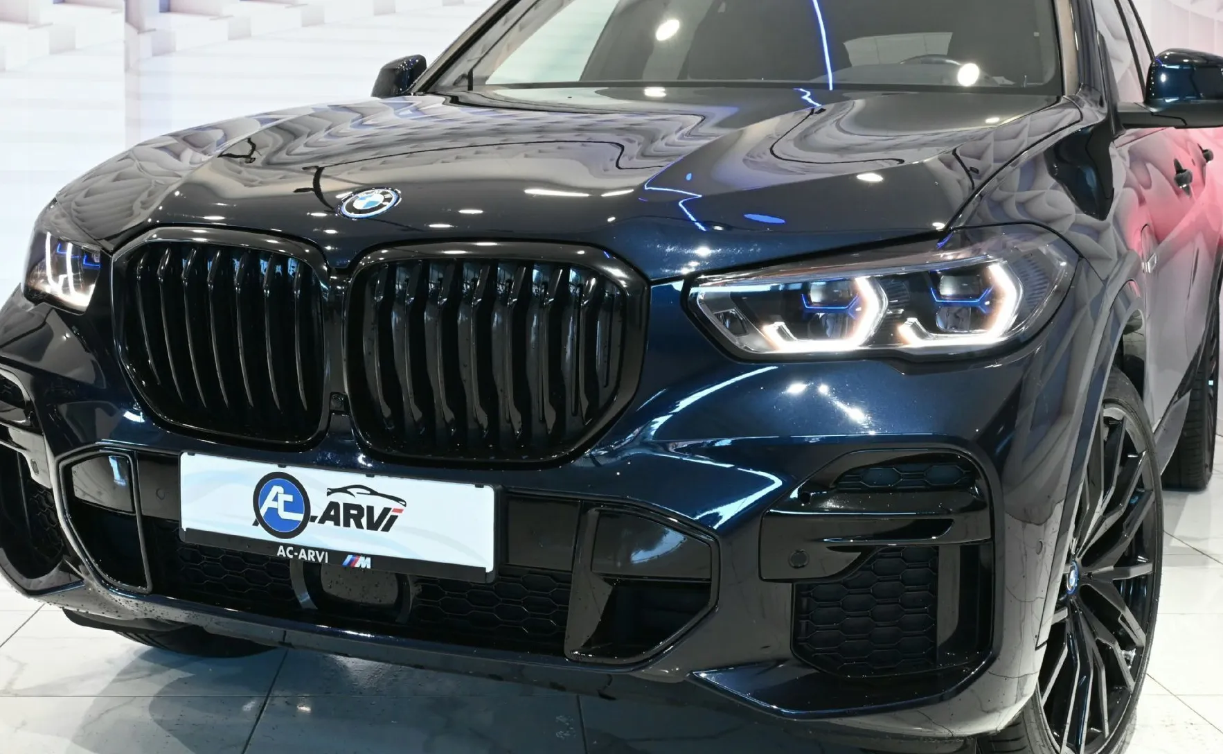 Zunanja slika - BMW X5 - serija : xDrive45e Avt..-M.SPORT-ZRAČNO-RADAR-KAM-HIFI-IN - 3