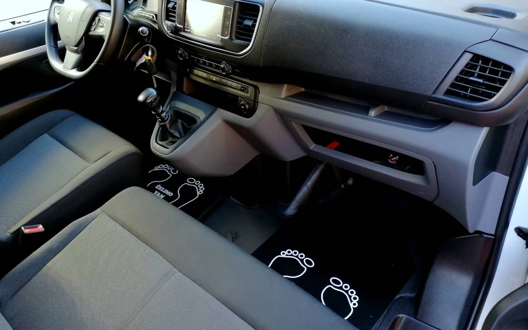 Notranja slika - Peugeot Expert - 2.O HDI L3 NAVI PDC 2XDRSNA VRATA 5+1+TOVOR-TOP - 7