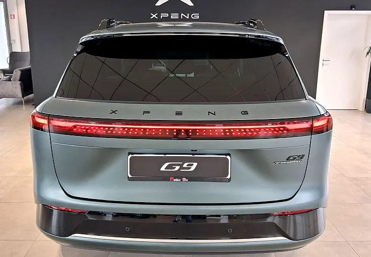 Zunanja slika - Xpeng G9 - PERFORMANCE AWD KAITOKE MAT GREEN - 6