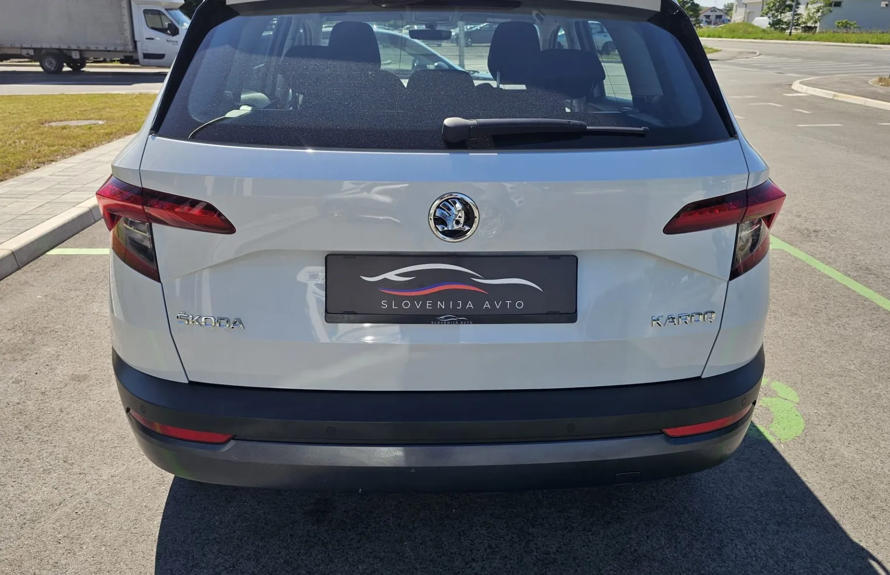 Zunanja slika - Škoda Karoq - Style 1.6 TDI DSG|FULED|ALU|ASSIS.|NAVI|2xPDC| - 5