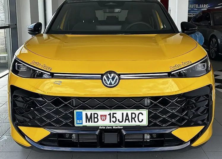 Zunanja slika - Volkswagen T-Roc - 1.5 eTSI R-line DSG|Black Style Paket|IQ.Light - 2
