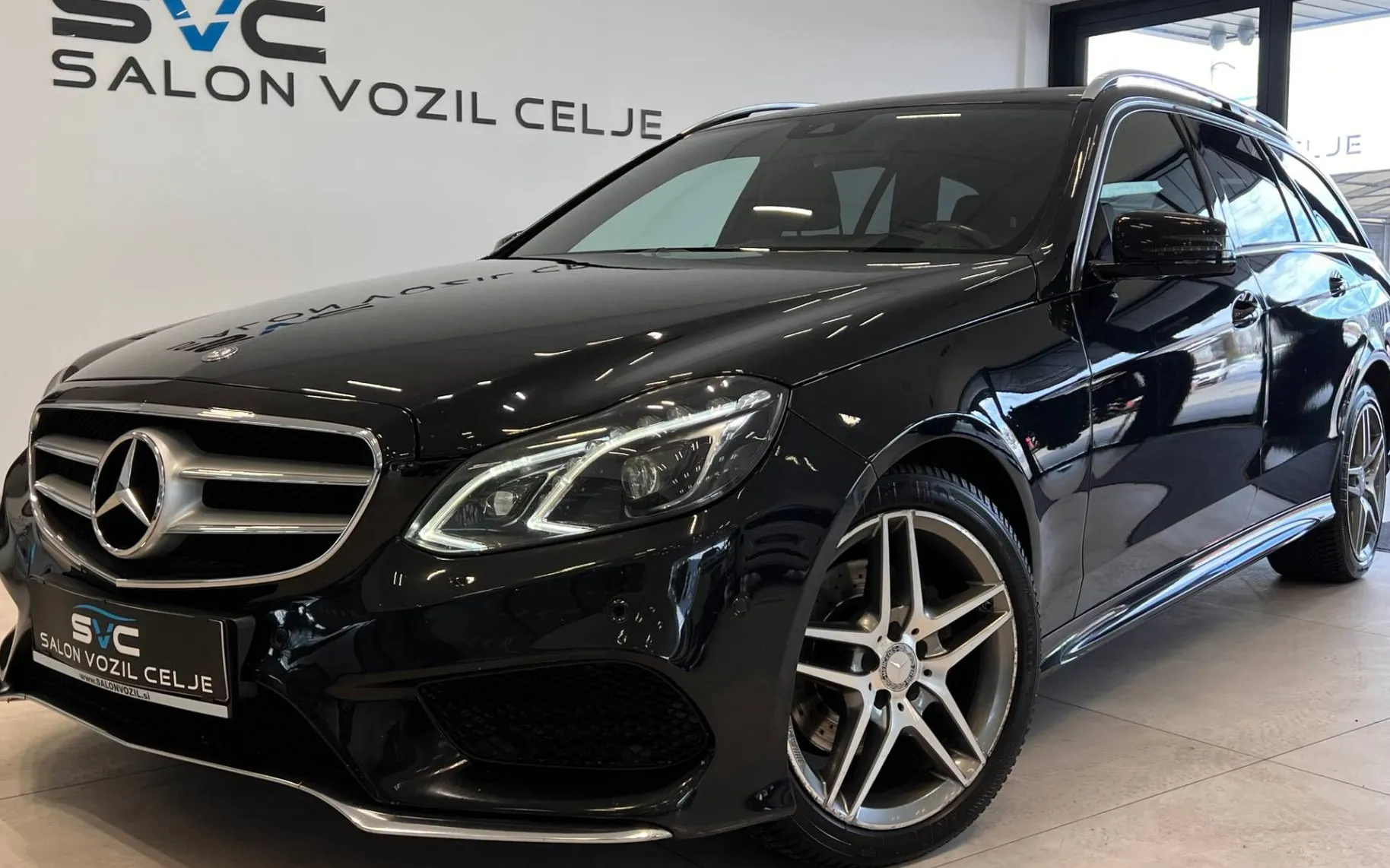 Zunanja slika - Mercedes-Benz E-Razred - E 220 BlueTEC-170KM-AMG-ZRAK-FULL-LED-NAVI-PRIKL.. - 1