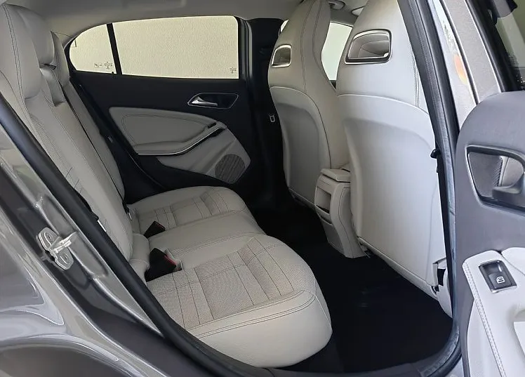 Zunanja slika - Mercedes-Benz GLA-Razred - 200-156KM-2XAMG-LINE-KAMERA-NAVI-GRET-SED-80.000KM - 11