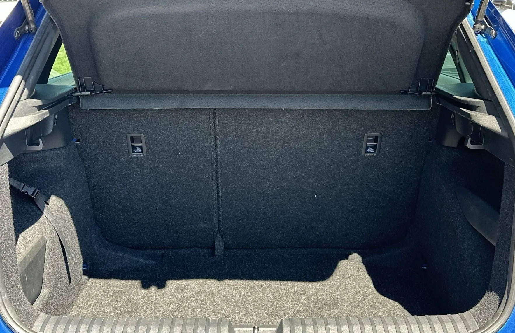 Zunanja slika - Škoda Kamiq - 1.0 TSI Sport  Volan+sedeži  Kamera LED - 12