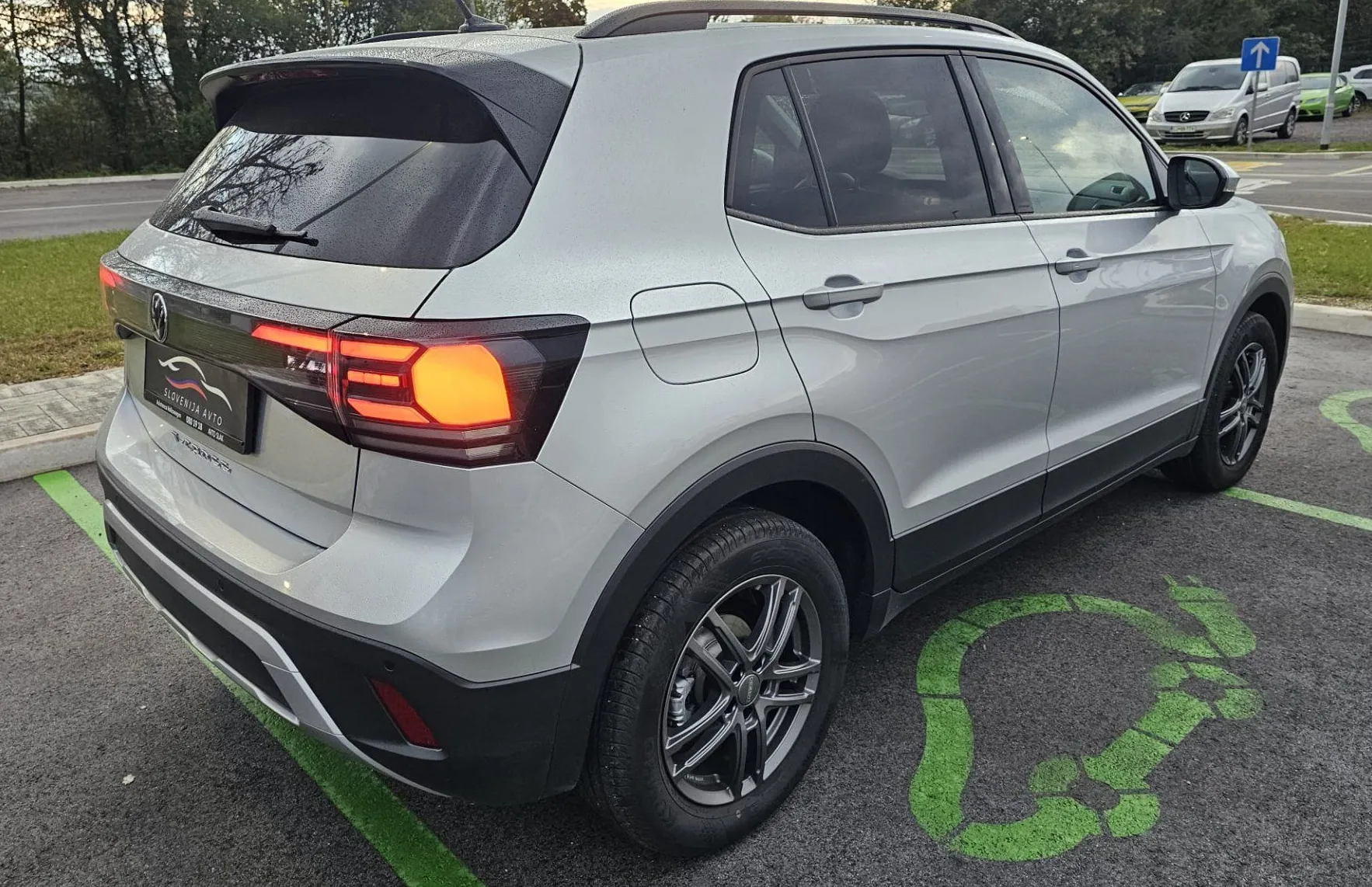Zunanja slika - Volkswagen T-Cross - 1.0 TSI BMT 4Joy |Slovenski|1 lastnik|kot nov| - 4