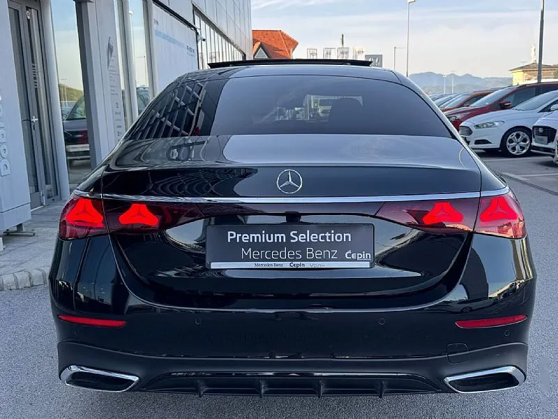 Zunanja slika - Mercedes-Benz E-Razred - 220D-AMG-LINE-DISTRONIC-PANORAMA-LED-PREMIUM-TOP - 5