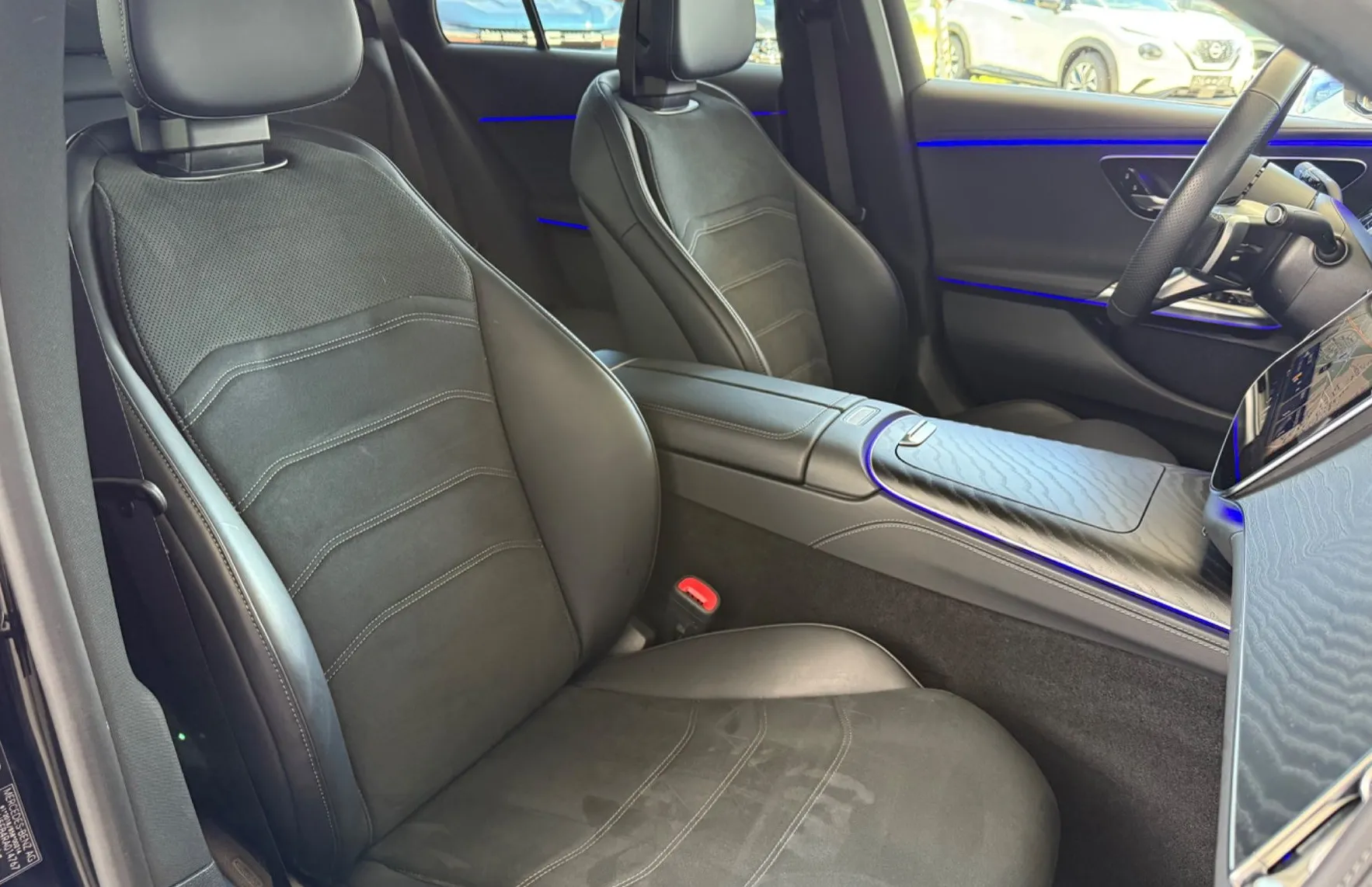 Zunanja slika - Mercedes-Benz E-Razred - 300e T AMG LINE - 10