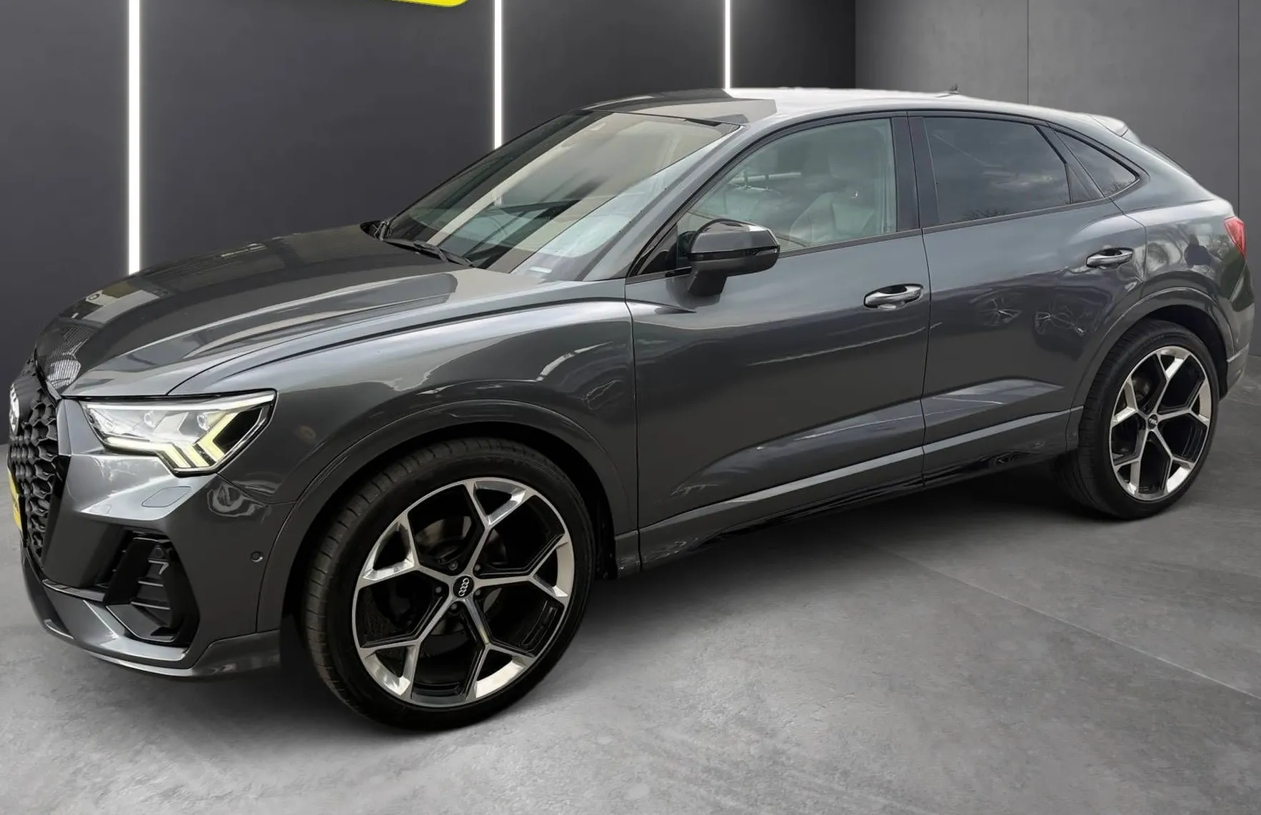 Zunanja slika - Audi Q3 - Sportback 35 TDI S LINE SPORT MATRIX ACC VIRTUAL 360°KAM TOP - 3