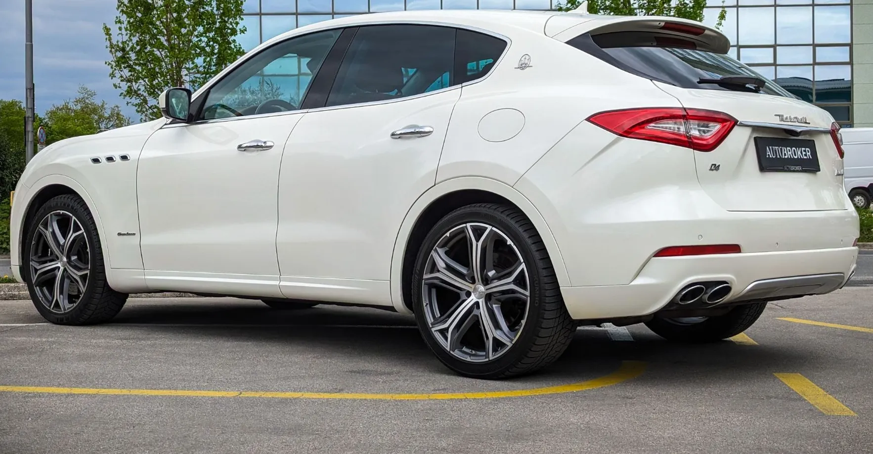 Zunanja slika - Maserati Levante - V6 21 ACC 360 PANO BOWERS WILKINS SURROUND - 7
