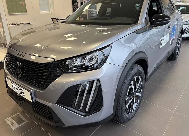Zunanja slika - Peugeot 2008 - ACTIVE PACK PureTech 100 - TESTNO VOZILO - 4