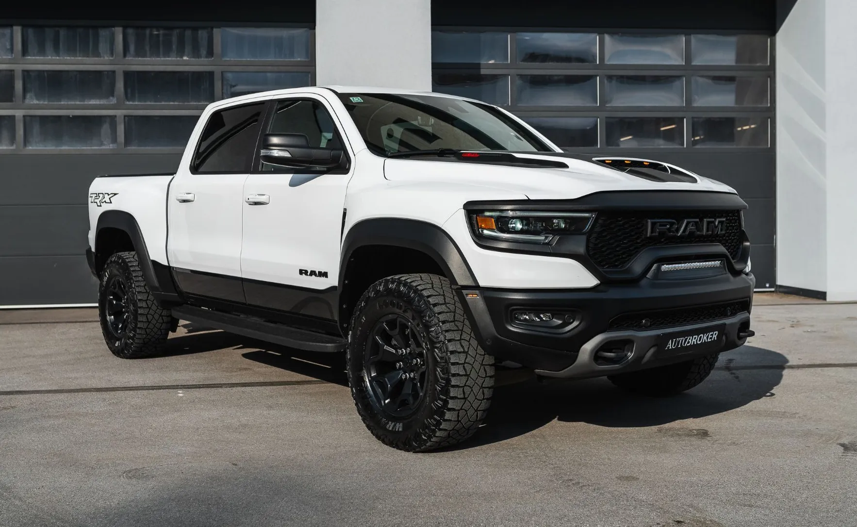 Zunanja slika - Dodge Ram - 1500 TRX 6.2L Hemi V8 TRX Level 2 | Carbon | Pano - 3