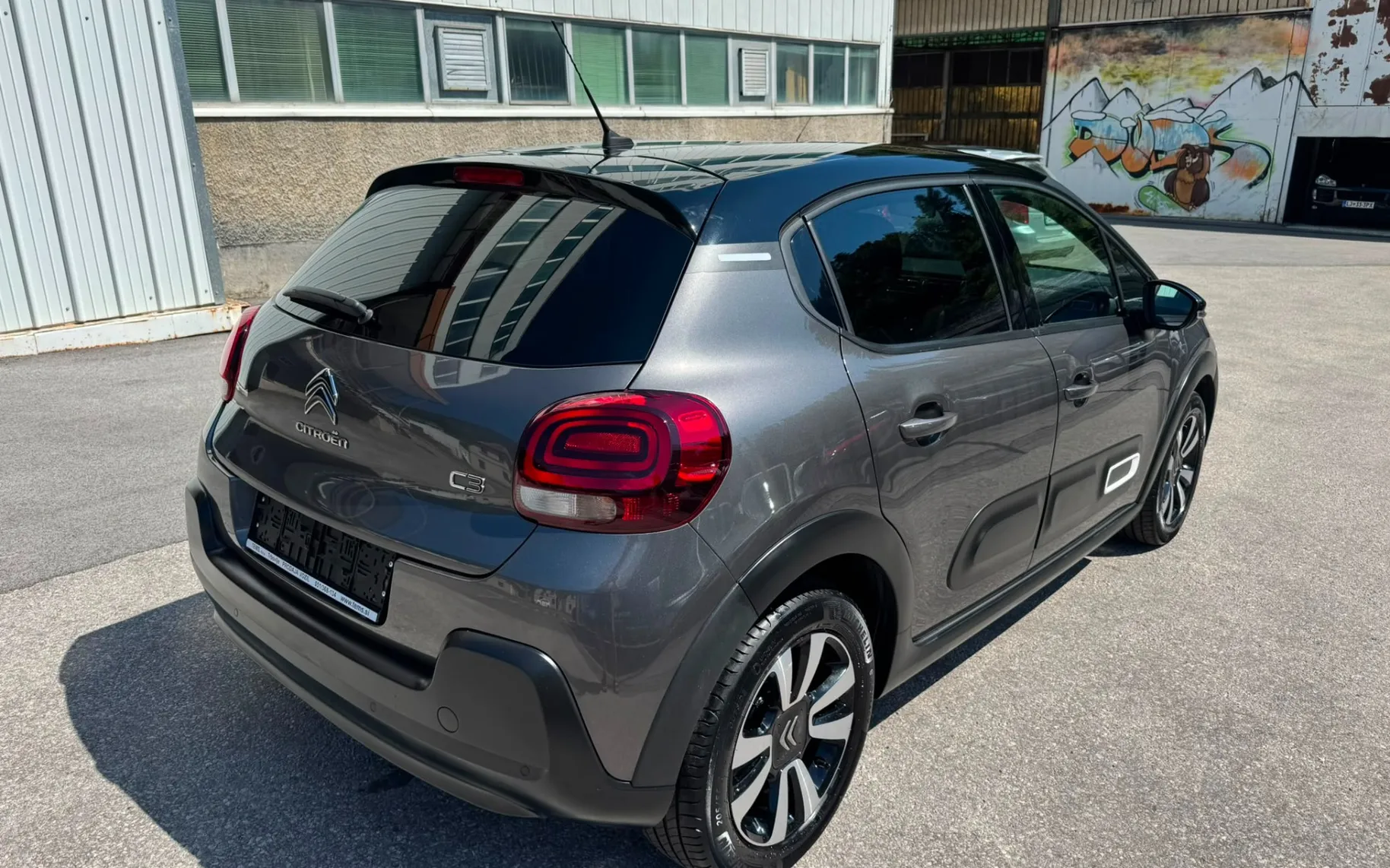 Zunanja slika - Citroën C3 - 1,2 PureTech 110 - Shine - 5