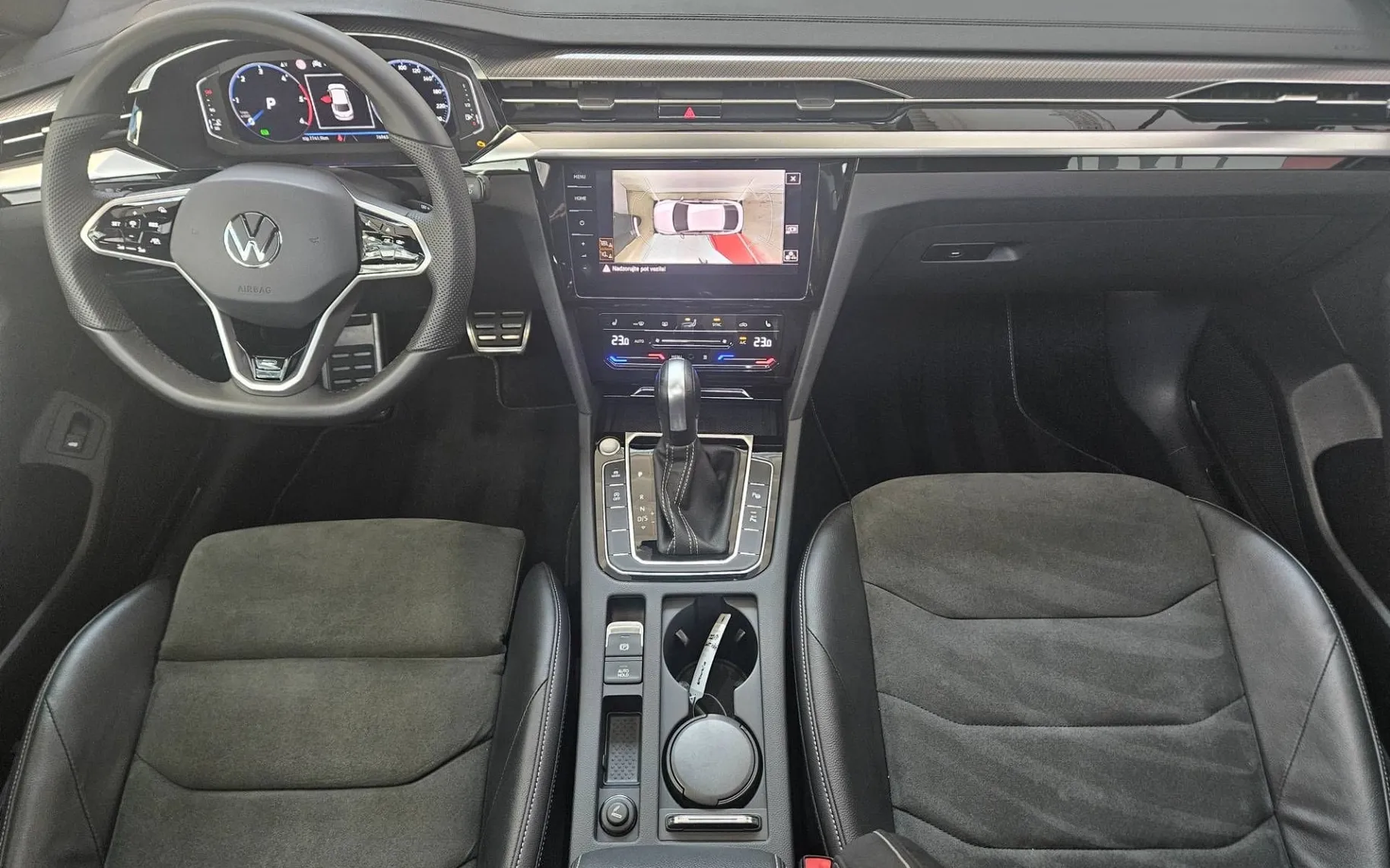 Notranja slika - Volkswagen Arteon - 2.0 TDI BMT R-Line DSG - 7